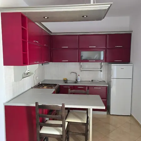 Mario Apartamento Qeparo